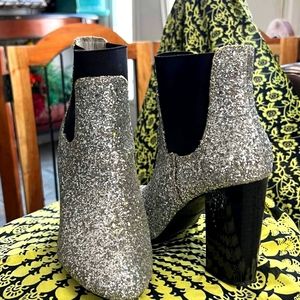 Polly Ankle boots By Sam Eldeman